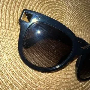 Valentino | Accessories | Valentino V658s Cat Eye Sunglasses 
